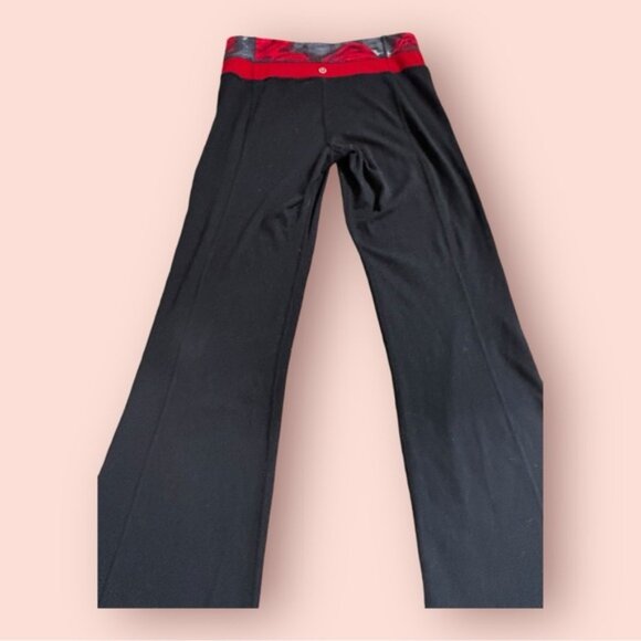 Lululemon groove leggings size 6 reversible red‎ grey and black - Picture 2 of 10